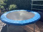 Trampoline met nieuw net en afdekzeil., Kinderen en Baby's, Speelgoed | Buiten | Trampolines, Ophalen of Verzenden, Zo goed als nieuw