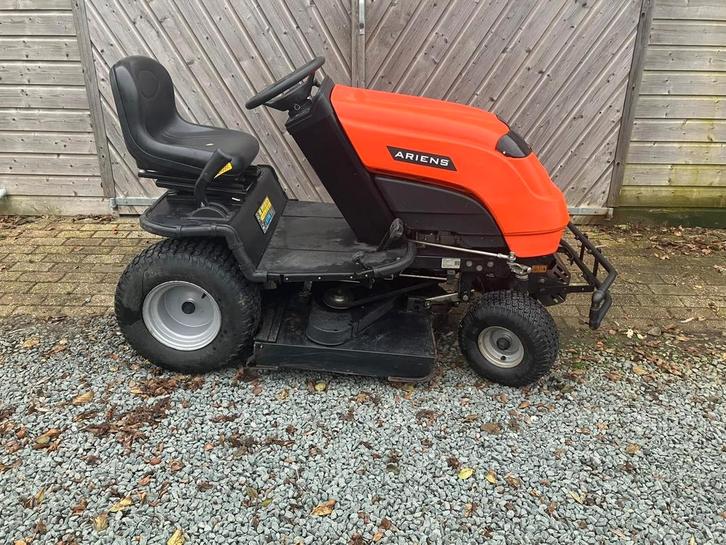 Zitmaaier Ariens E36 professioneel model in zeer goede staat, Tuin en Terras, Zitmaaiers, Zo goed als nieuw, Ophalen