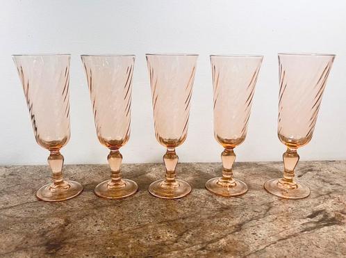 Prachtige prosecco-glazen Swirl Rosaline Luminarc Frankrijk, Verzamelen, Glas en Borrelglaasjes, Zo goed als nieuw, Overige typen