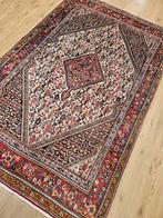 Vintage handgeknoopt perzisch tapijt sarough 204x134, Info@SlatsAntiek.nl, 100 tot 150 cm, Perzisch, 200 cm of meer
