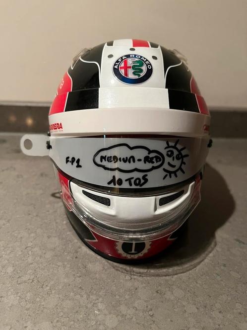 Charles Leclerc 2018 1:2 helm Alfa Romeo Sauber, Verzamelen, Automerken, Motoren en Formule 1, Gebruikt, Formule 1, Ophalen of Verzenden