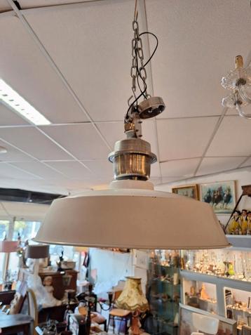 Industriële Hanglamp - Stoer & Stijlvol beschikbaar voor biedingen