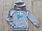 134/140 Stoere grijze hoody met print, Ophalen of Verzenden, Zo goed als nieuw