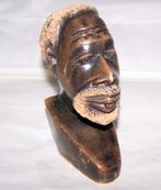 Handgesneden stenen beeld Afrikaanse man. H. 14cm. Izgs., Ophalen of Verzenden