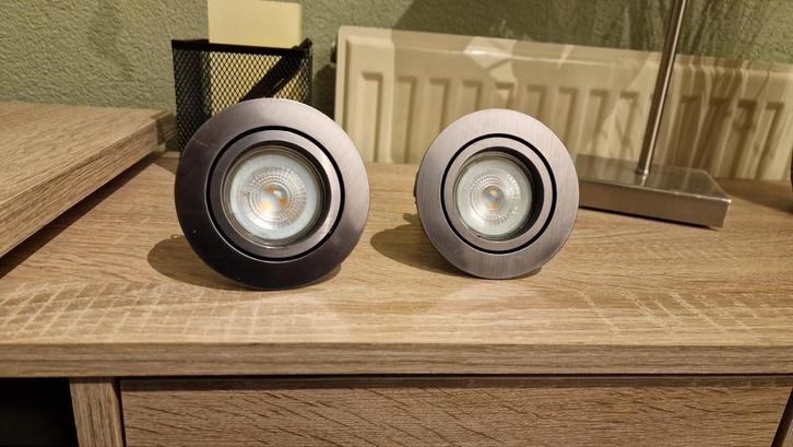 Set van 2 Philips inbouwspots – geborsteld chroom – Ø70 mm, Huis en Inrichting, Lampen | Spots, Zo goed als nieuw, Plafondspot of Wandspot