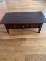Salontafel van donker hout, Ophalen, 100 tot 150 cm, 50 tot 75 cm, 50 tot 100 cm