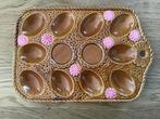 Vintage eierschaal met ophang oogje, voor 10 eieren., Ophalen of Verzenden, Huis en Inrichting
