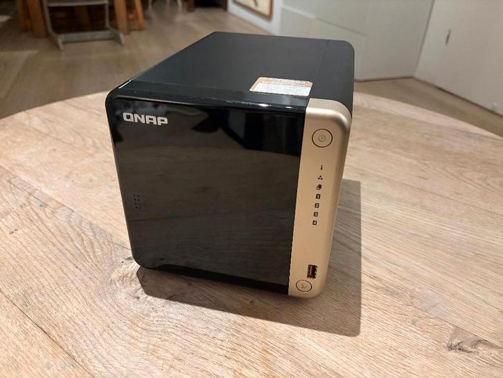 QNAP TS-464 (8GB), Computers en Software, NAS, Zo goed als nieuw, Ophalen of Verzenden