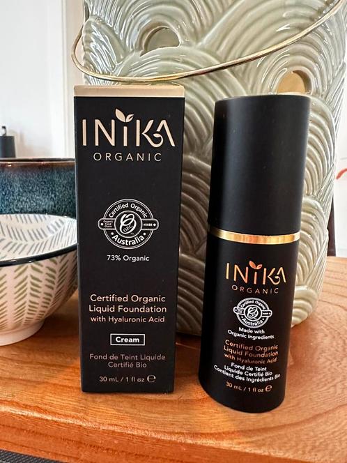 Inika Organic Vegan Liquid Foundation kleur Cream NL2 30 ml, Sieraden, Tassen en Uiterlijk, Uiterlijk | Gezichtsverzorging, Ophalen of Verzenden