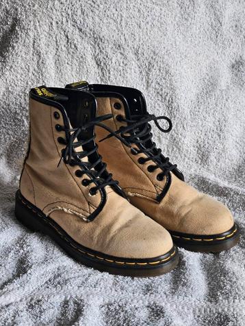 Vintage beige Dr Martens 37 canvas beschikbaar voor biedingen