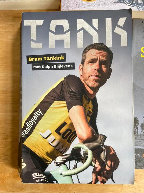Boeken over wielrennen, Boeken, Sportboeken, Gelezen, Lopen en Fietsen, Ophalen of Verzenden