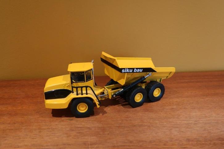 Siku Dumper Truck, Hobby en Vrije tijd, Modelauto's | 1:50, Zo goed als nieuw, Hijskraan, Tractor of Landbouw, SIKU, Ophalen of Verzenden