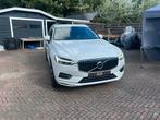 Volvo XC60 T5 254pk Geartronic AWD 2017 Wit, Auto's, Volvo, Automaat, Zwart, 1969 cc, 1714 kg