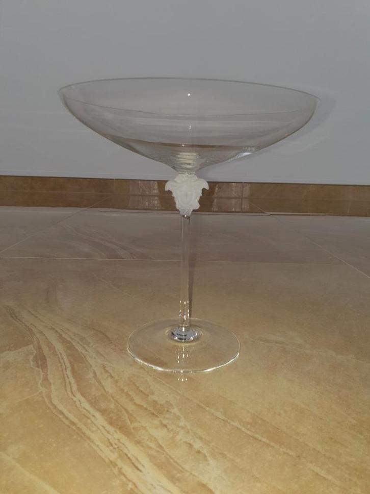 Versace Medusa Lumiere
Kristallen schaal, met doos, Antiek en Kunst, Antiek | Glas en Kristal, Ophalen of Verzenden