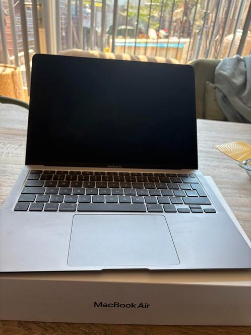 Apple MacBook Air (2020), Computers en Software, Apple Macbooks, Zo goed als nieuw, 13 inch, Minder dan 2 Ghz, 8 GB, Ophalen
