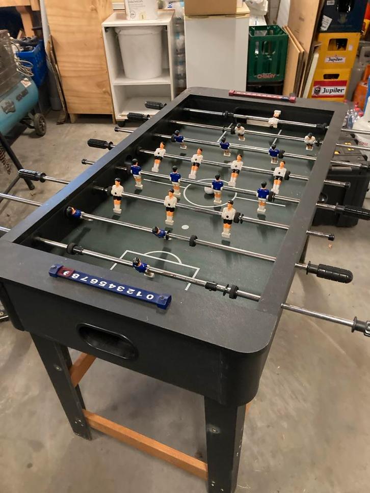 Stevige Voetbaltafel - Moet Weg!, Kinderen en Baby's, Speelgoed | Voetbaltafels, Gebruikt, Ophalen