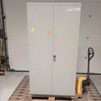 Nog 13 x archief kasten werkplaats ijzeren partij kasten, Huis en Inrichting, Kasten | Roldeurkasten en Archiefkasten, Gebruikt