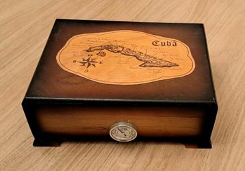 Sigaren kistje uit Cuba. Vocht meter en humedor beschikbaar voor biedingen