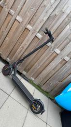 Elektriesche step te kopp inc oplader, Fietsen en Brommers, Ophalen of Verzenden