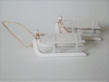 Mini slee decoratie wit p/st. beschikbaar voor biedingen