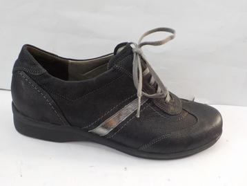Grijze leren veterschoenen Durea 41 1/2 K beschikbaar voor biedingen