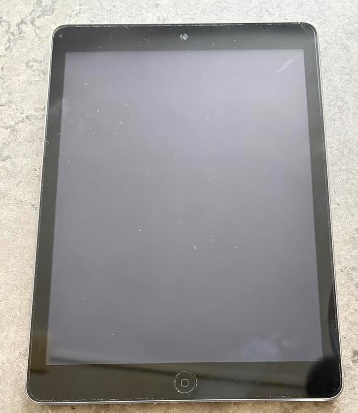 Ipad Air, Computers en Software, Apple iPads, Gebruikt, Apple iPad Air, Wi-Fi, 10 inch, 32 GB, Zilver, Ophalen of Verzenden