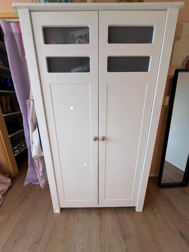 Mooie en ruime (kinder-) kledingkast van echt hout, Huis en Inrichting, Kasten | Kledingkasten, Gebruikt, 150 tot 200 cm, 100 tot 150 cm