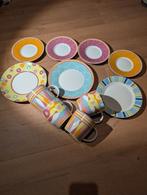 Kleurrijke serviesset met mokken 11 delig, Ophalen, Zo goed als nieuw, Overige stijlen, Kop(pen) en/of Schotel(s)