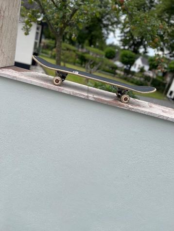 Skateboard Story beschikbaar voor biedingen