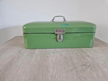 Mooie nette Emaille Broodtrommel beschikbaar voor biedingen