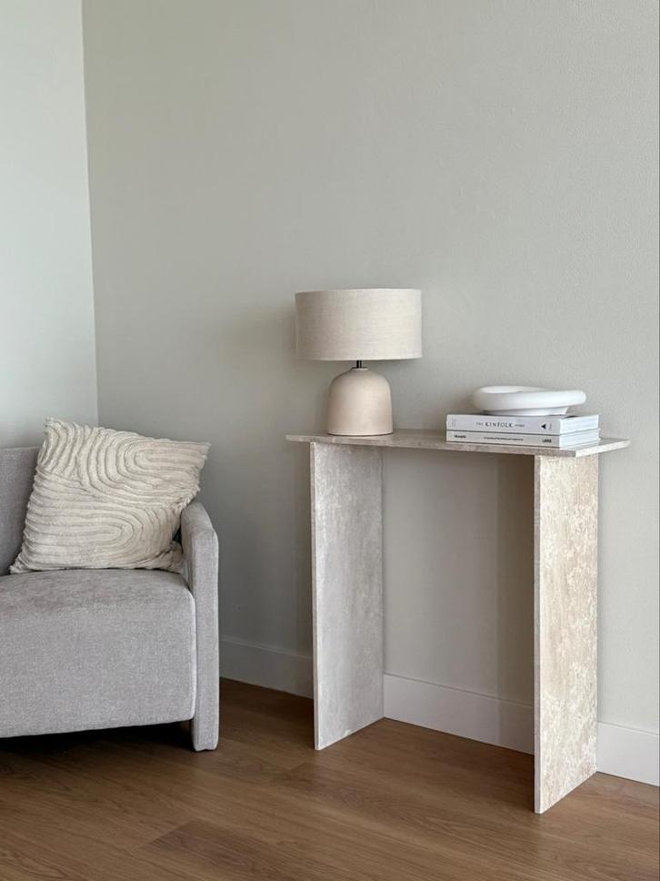 Vintage travertin side table, Huis en Inrichting, Tafels | Sidetables, Zo goed als nieuw, 25 tot 50 cm, 50 tot 100 cm, Rechthoekig