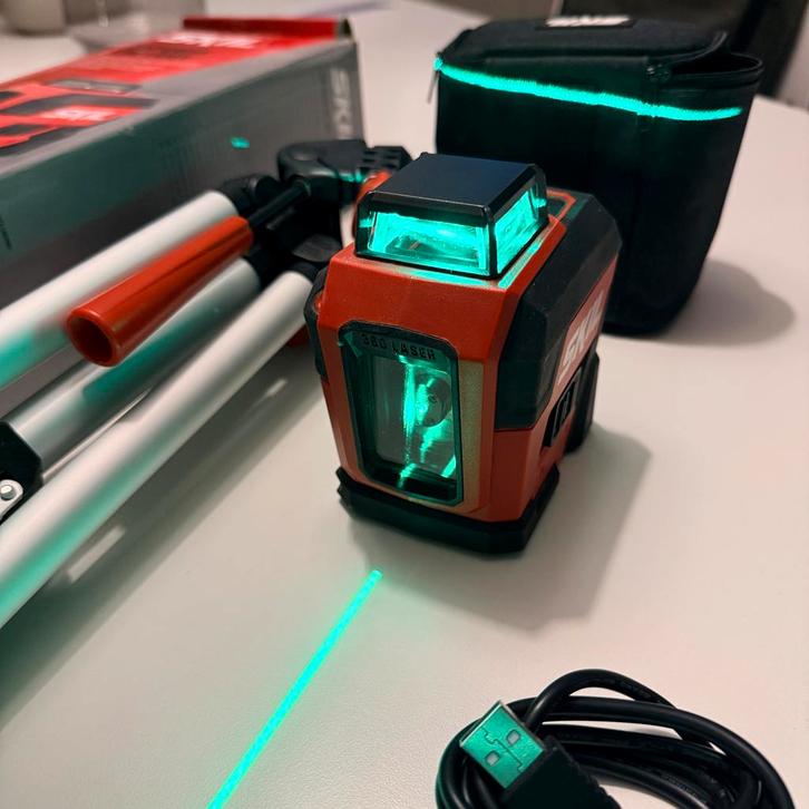 SKIL Kruislijnlaser/rotatielaser 360 + Statief, Doe-het-zelf en Verbouw, Meetapparatuur, Zo goed als nieuw, Licht, Ophalen