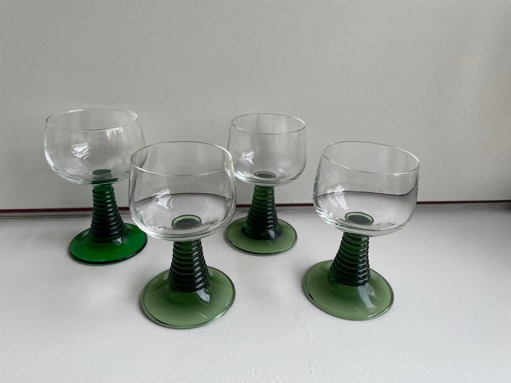 4 Moezel wijnglazen, Glas of Glazen, Ophalen of Verzenden, Overige stijlen, Glas