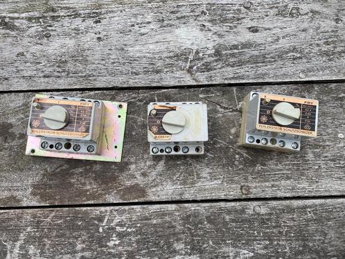 3 oude Aardlekschakelaars 63Ampère met maximaal 4 groepen, Doe-het-zelf en Verbouw, Elektra en Kabels, Gebruikt, Overige typen