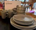 Blokker OSLO Serviesset - Mist 1 bord, Keramiek, Ophalen of Verzenden, Zo goed als nieuw, Effen