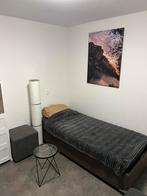 Room for rent only for females in South de Pijp, Huizen en Kamers, Kamers te huur, Minder dan 20 m², Amsterdam