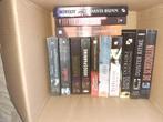 doos spannende boeken thrillers (13 stuks), Boeken, Thrillers, Gelezen, Ophalen of Verzenden, Nederland