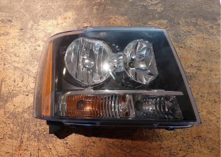 Chevrolet Avalanche/Tahoe koplamp 2007-2014, Auto-onderdelen, Verlichting, Amerikaanse onderdelen, Chevrolet, Gebruikt, Ophalen of Verzenden