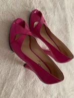Roze peeptoo Pumps - Maat 38, Kleding | Dames, Schoenen, Pumps, Ophalen of Verzenden, Roze, Gedragen