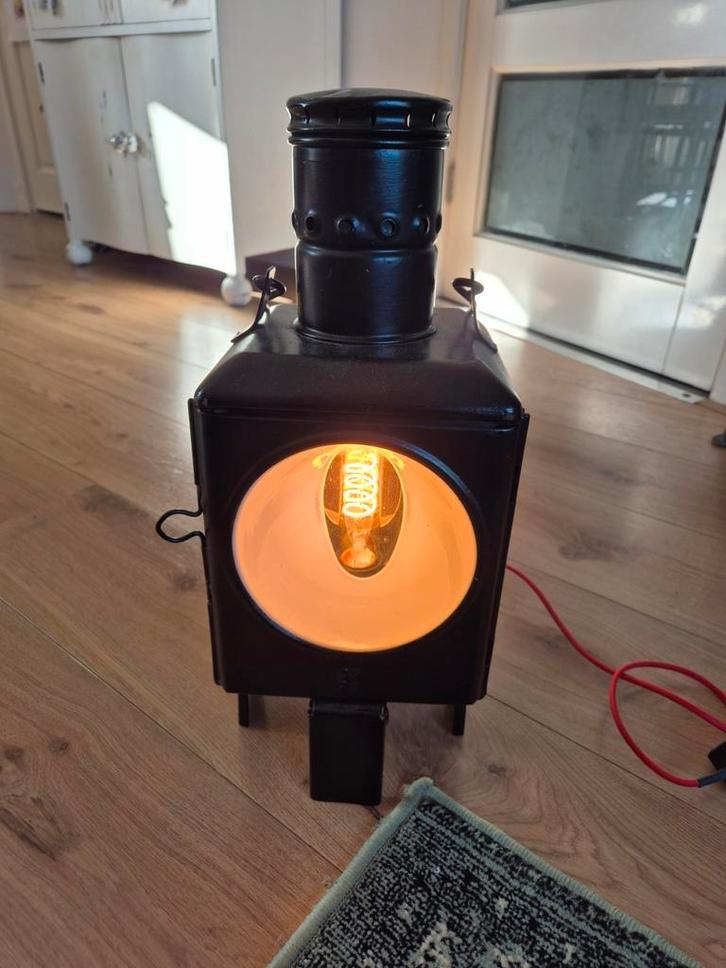 Oude trein seinlicht (omgebouwd), Huis en Inrichting, Lampen | Overige, Zo goed als nieuw, Ophalen