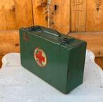 Verband kist First aid box metaal leger 24,5 x 15,5 x 9 cm, Verzamelen, Kist of Geocache, Ophalen of Verzenden, Landmacht