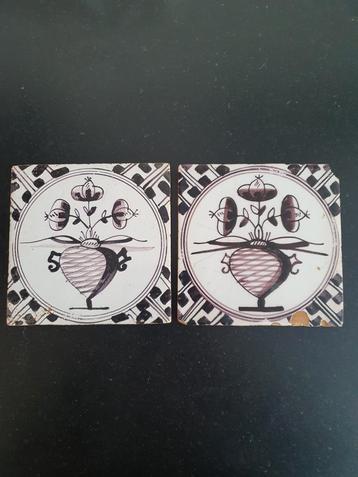 2 antieke wandtegels beschikbaar voor biedingen
