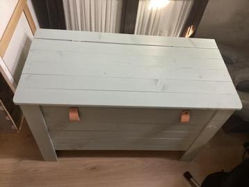 *goede staat* houten mintgroene grote opbergkist dekenkist beschikbaar voor biedingen