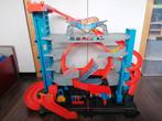 Hot Wheels Ulimate Garage, Kinderen en Baby's, Speelgoed | Racebanen, Ophalen, Racebaan, Zo goed als nieuw, Zelf te bouwen
