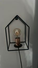 Wand lamp huis vorm, Huis en Inrichting, Lampen | Wandlampen, Ophalen, Zo goed als nieuw