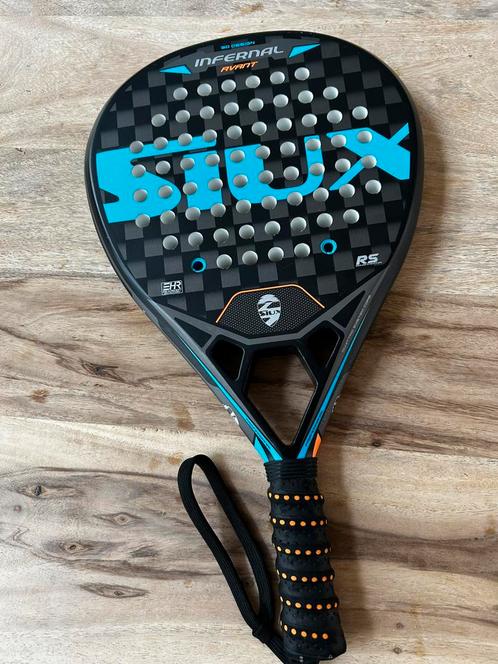 Siux infernal Padel racket, Sport en Fitness, Padel, Zo goed als nieuw, Padelracket, Ophalen of Verzenden
