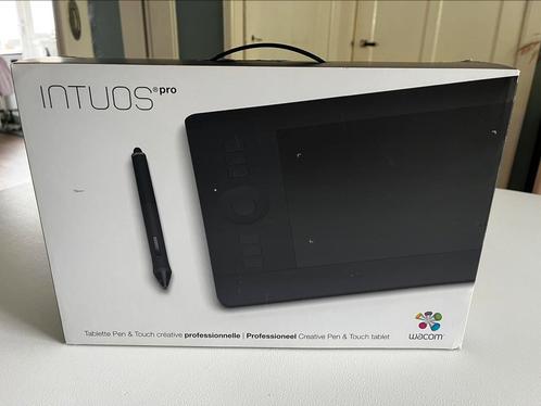 Wacom Intuos PHT-451-FRNL small tablet, Computers en Software, Tekentablets, Zo goed als nieuw, Ophalen of Verzenden