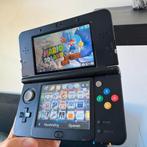 New 3DS met Digitale Spellen + Oplader en Stylus, Spelcomputers en Games, Spelcomputers | Nintendo 2DS en 3DS, Zwart, Ophalen of Verzenden