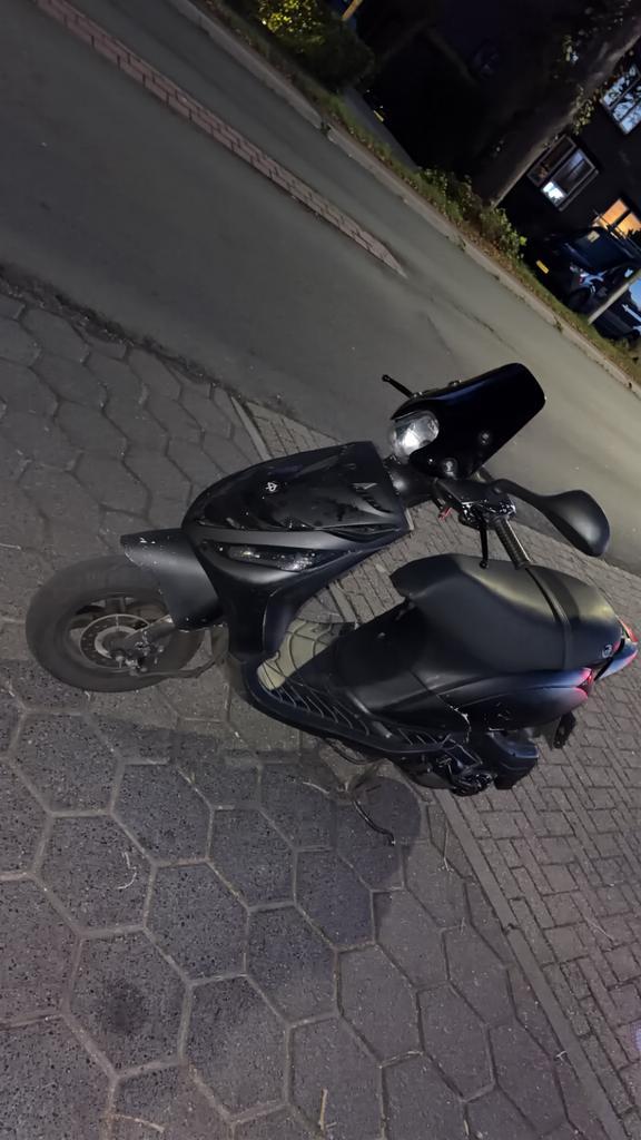 Piaggio Zip 80cc, Fietsen en Brommers, Scooters | Piaggio, Gebruikt, Zip, Maximaal 45 km/u, Benzine, Ophalen of Verzenden