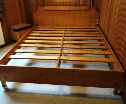 Laatste kans Vintage houten bed 1956 aangepast, Huis en Inrichting, Slaapkamer | Bedden, Gebruikt, Tweepersoons, Overige maten